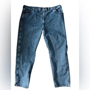 Wrangler Jeans Mens 48x32 Blue Denim Rugged Wear Straight Cut